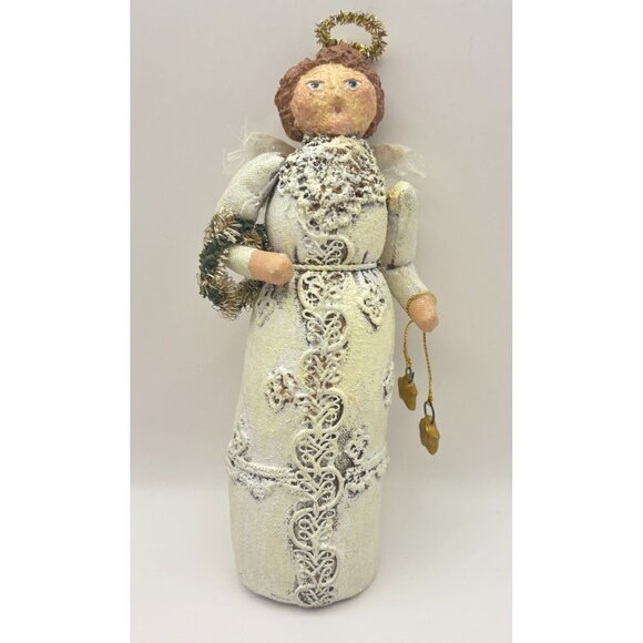 Vintage Primitive Angel Christmas Figurine Holding Wreath and Stars Rustic - Picture 8 of 8